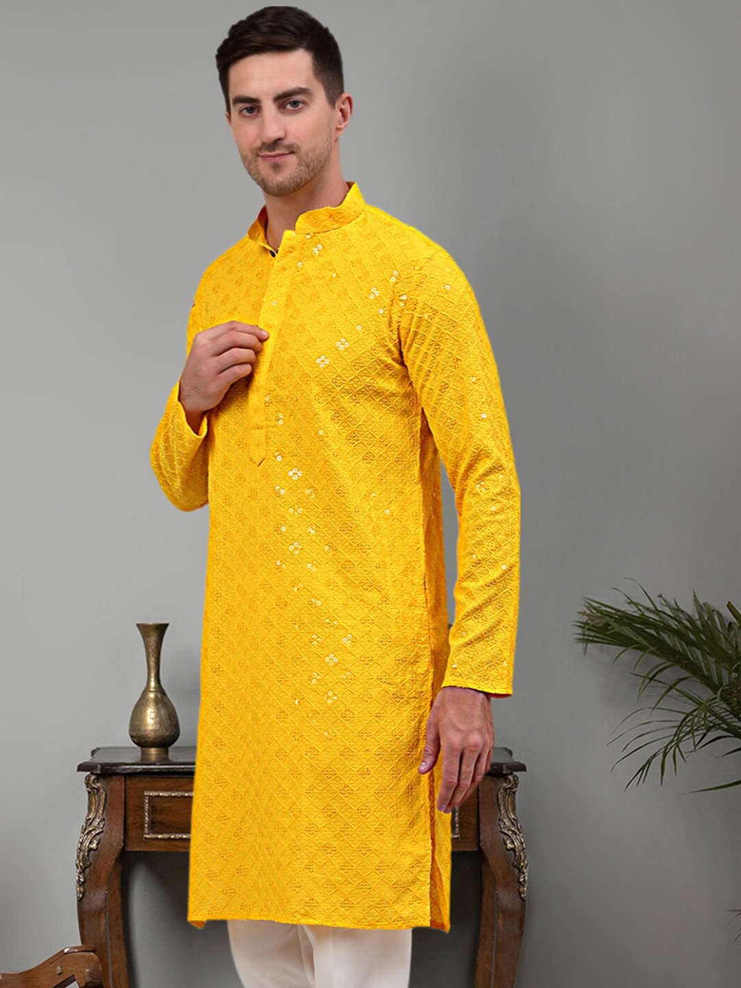 

Jompers Geometric Embellished Sequinned Straight Kurta, Yellow