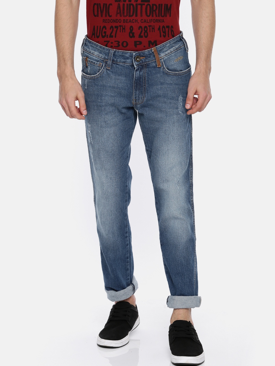 

Wrangler Men Blue Slim Fit Low-Rise Low Distress Stretchable Jeans