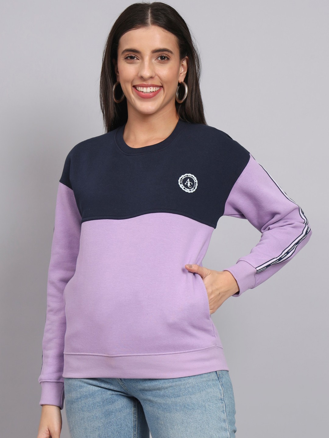 

ANTI CULTURE Colourblocked Round Neck Fleece Sweatshirt, Lavender