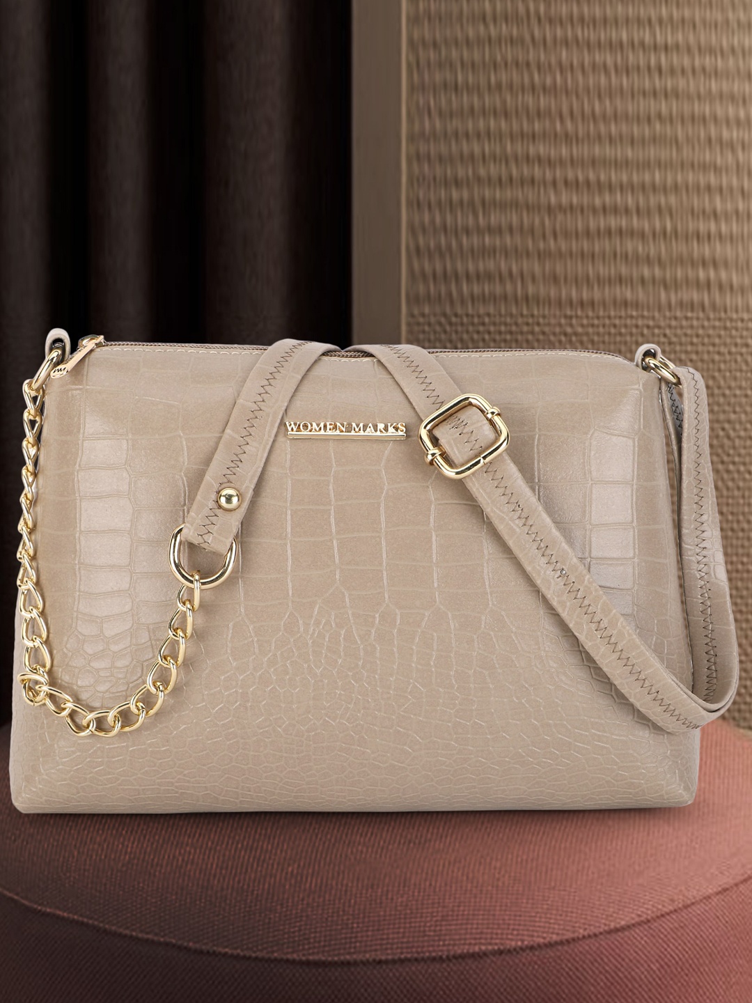 

WOMEN MARKS Textured Structured Sling Bag, Cream