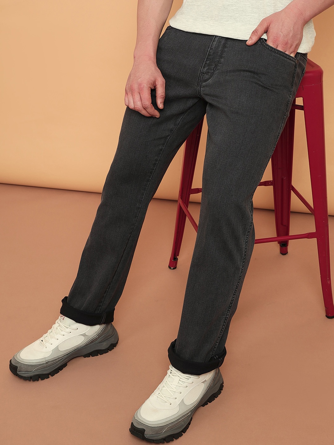 

Wrangler Men Millard Slim Fit Mid-Rise Medium Shade Clean Look Jeans, Grey