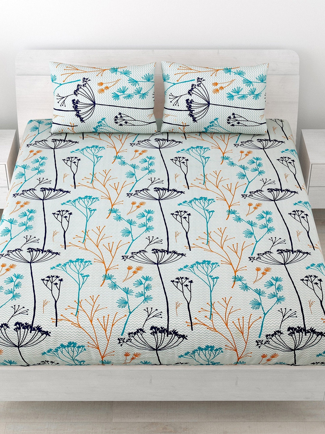 

SP DESIGNS White & Blue Floral Cotton 1000 TC King Bedsheet with 2 Pillow Covers