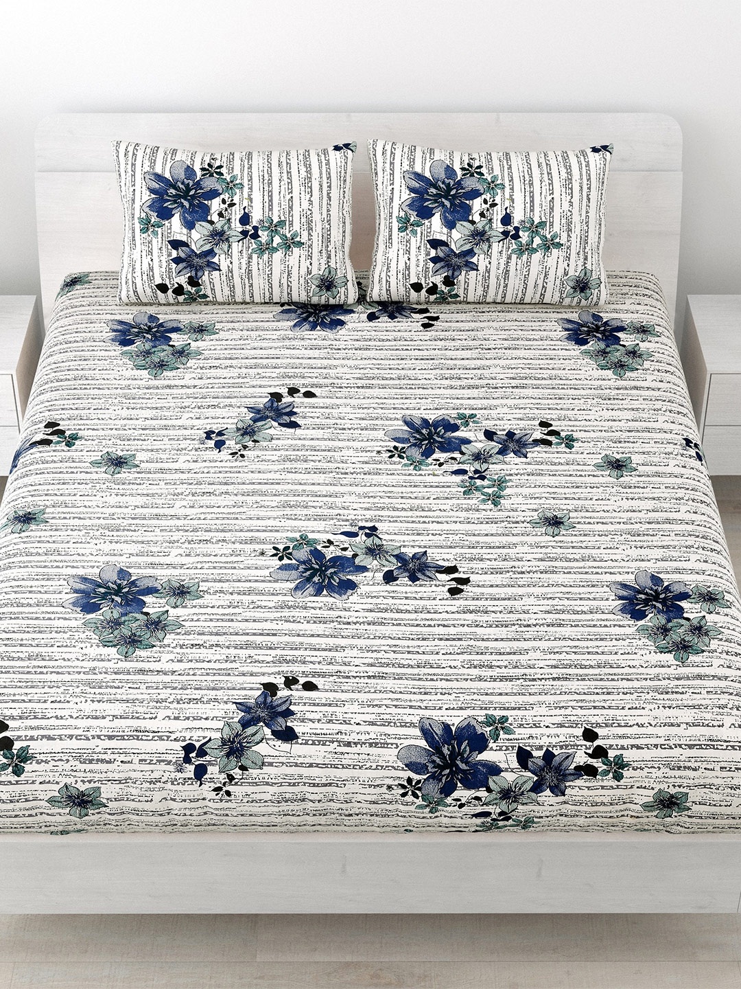 

SP DESIGNS White & Blue Floral Cotton 1000 TC King Bedsheet with 2 Pillow Covers