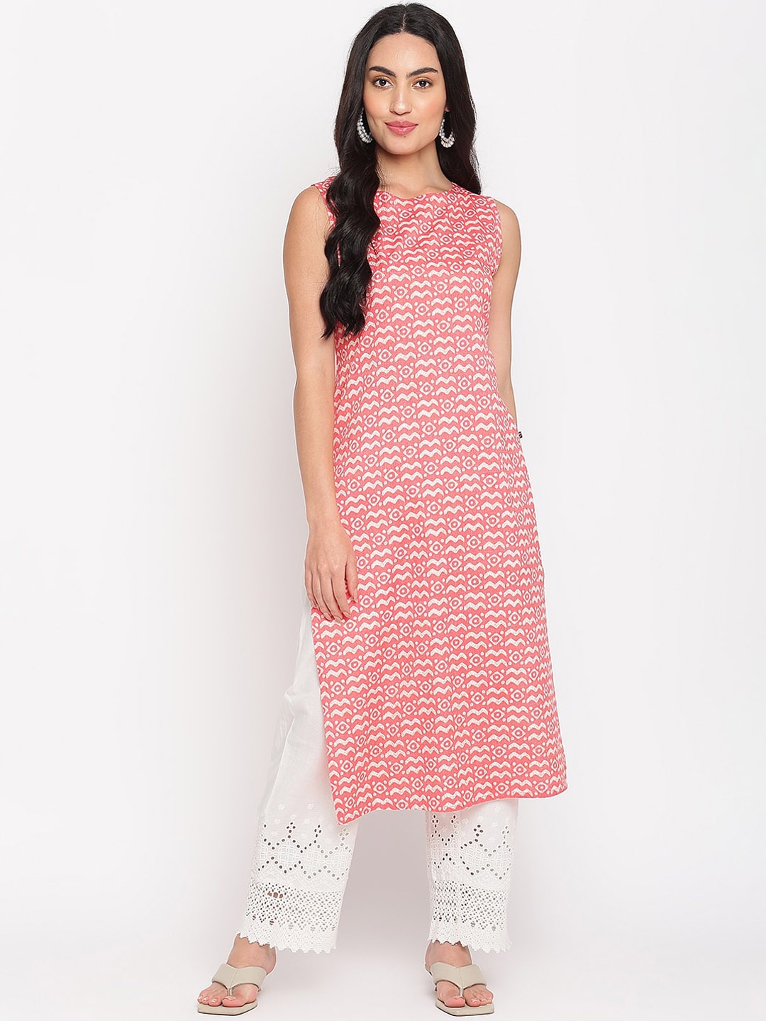 

Napra Geometric Printed Round Neck Cotton Regular Kurta, Peach