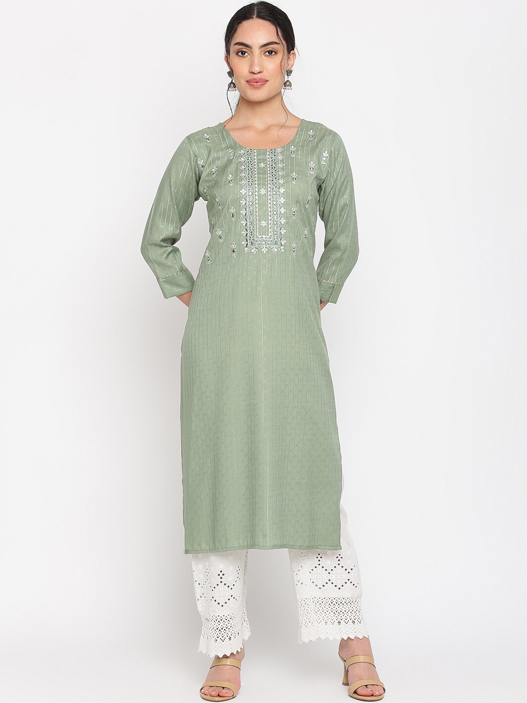 

Napra Floral Embroidered Straight Kurta, Green