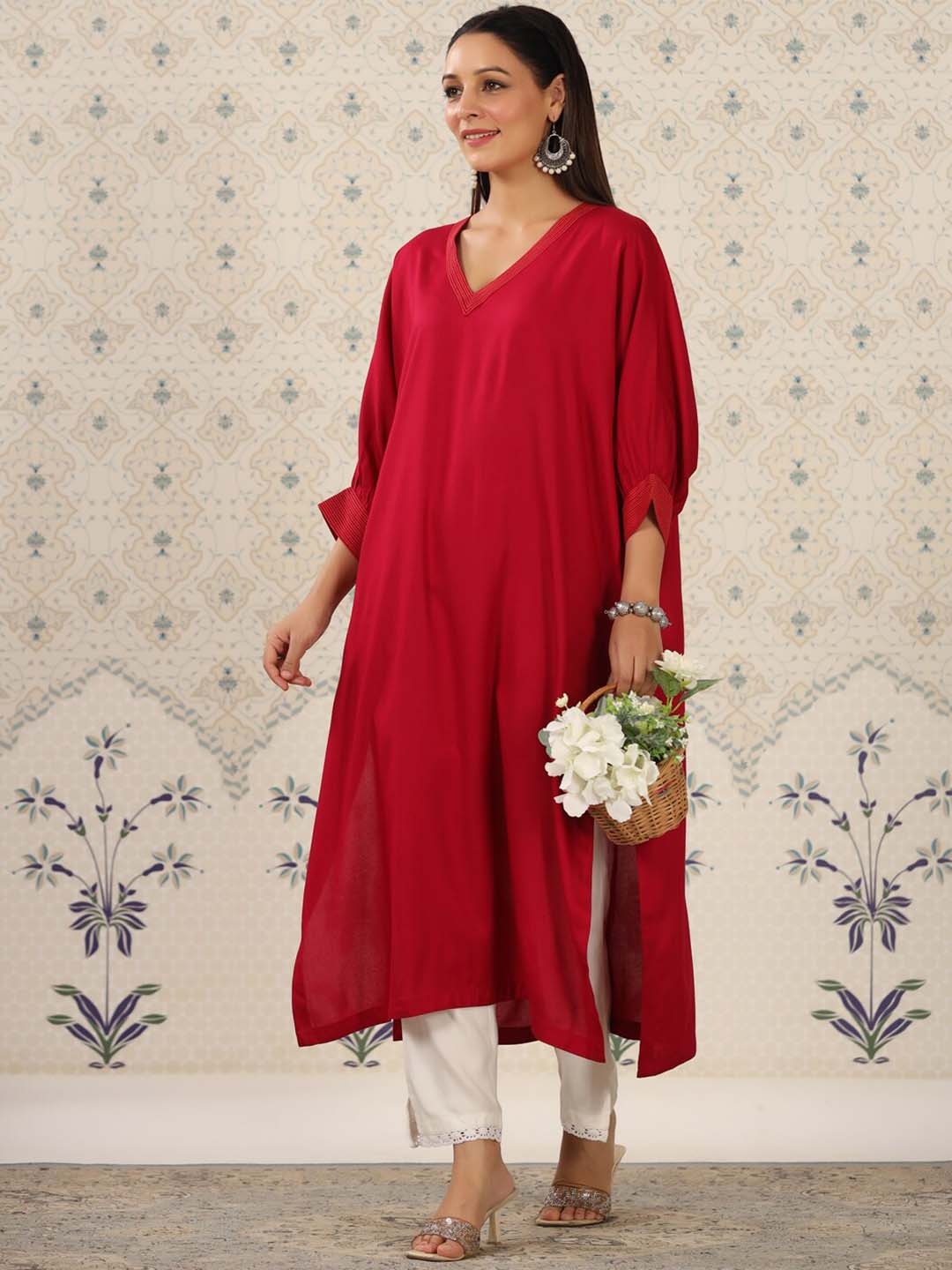 

Ode by House of Pataudi V-Neck Extended Sleeves A-Line Kurta, Red