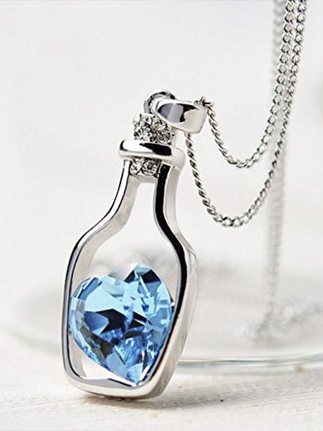 

FIMBUL Crystal Heart Bottle Pendant With Chain, Silver