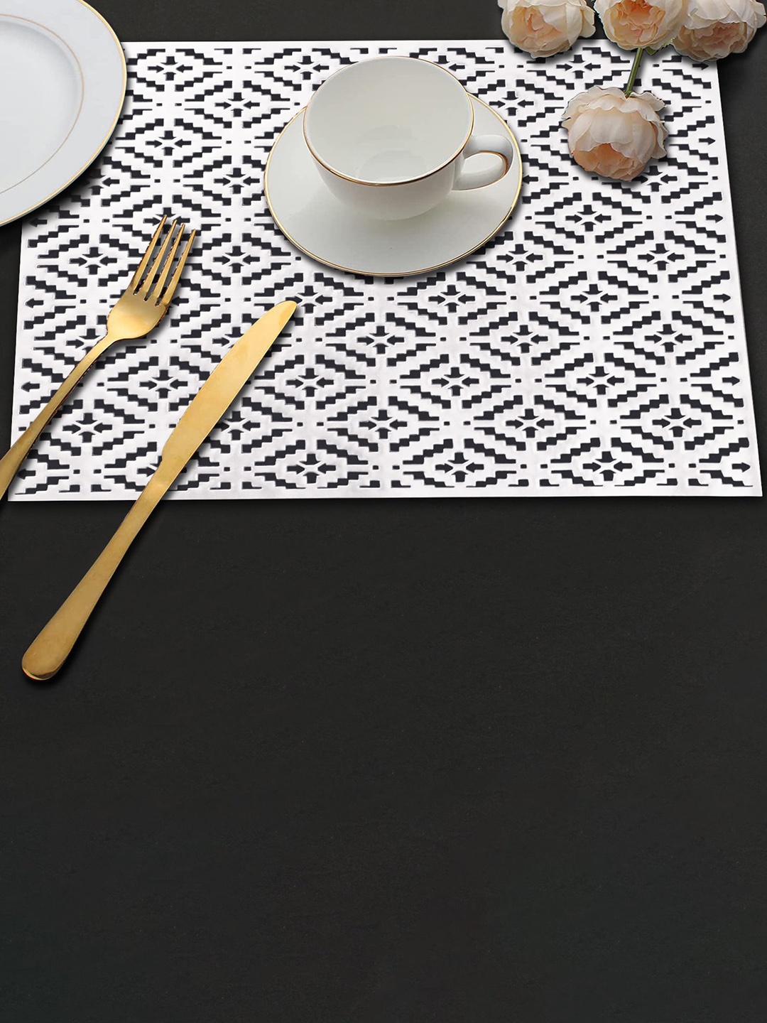 

Dakshya Industries Black & White 2-Pieces Printed Rectangle Table Placemats