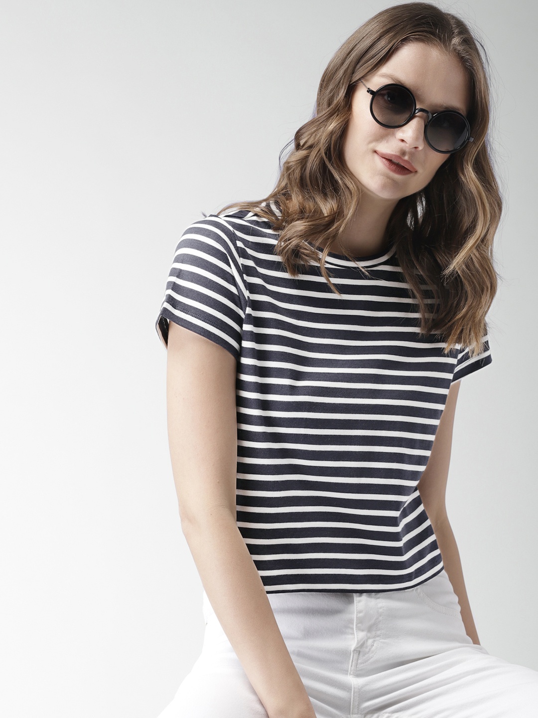 

Mast & Harbour Women Navy Blue & White Striped Round Neck T-shirt