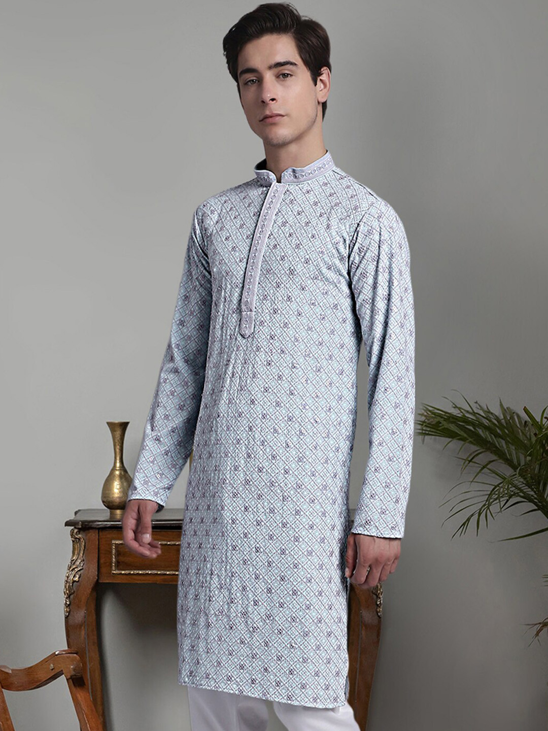 

Jompers Embroidered Mandarin Collar Kurta, Blue