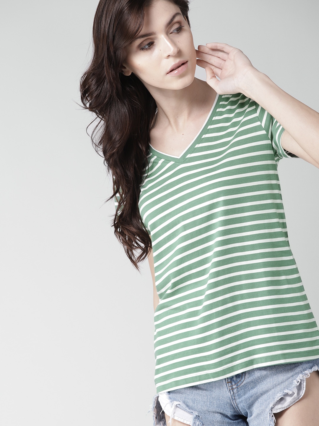 

Mast & Harbour Women Green & White Striped V-Neck T-shirt