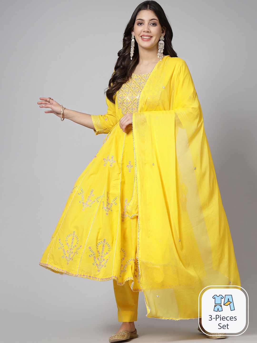

SWAS Floral Printed Mirror Work Anarkali Kurta & Trousers With Dupatta, Yellow