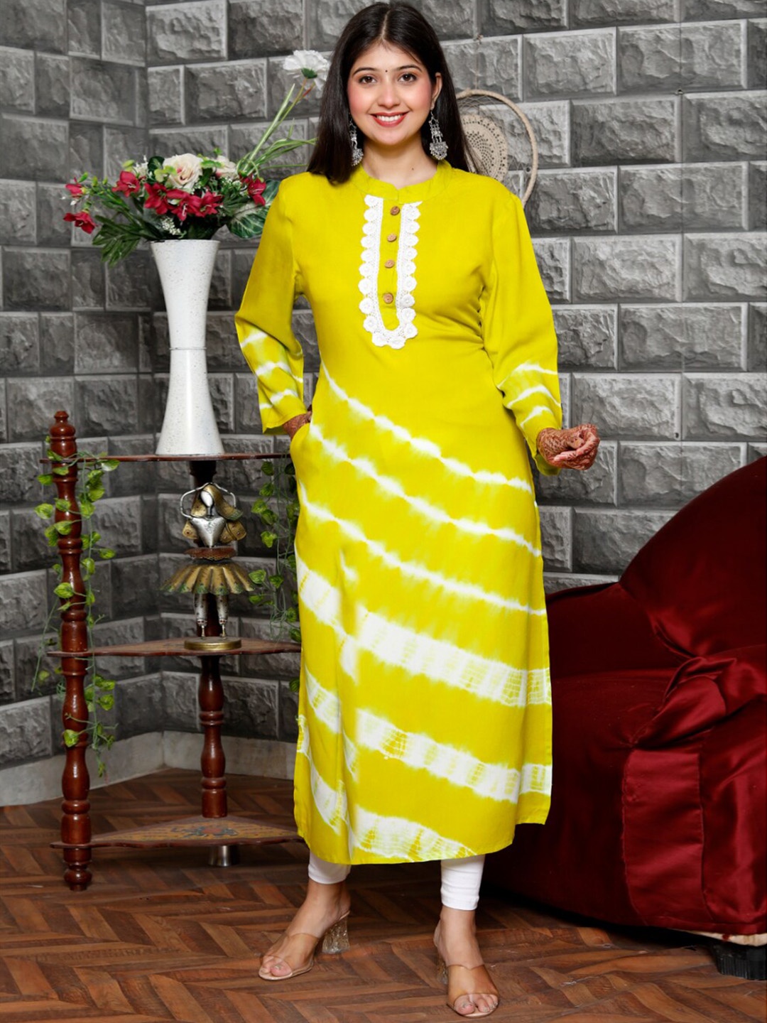 

PNEHA Abstract Printed Tie & Dye Mandarin Collar Straight Kurta, Green