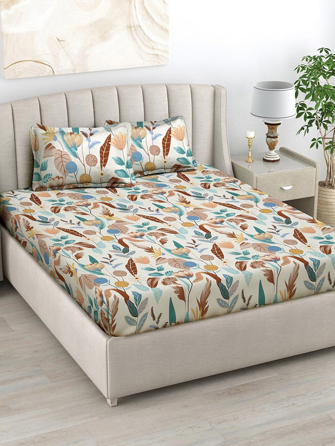 

FABINALIV White & Red Floral Print 300 TC King Size Bedsheet & 2 Pillow Covers