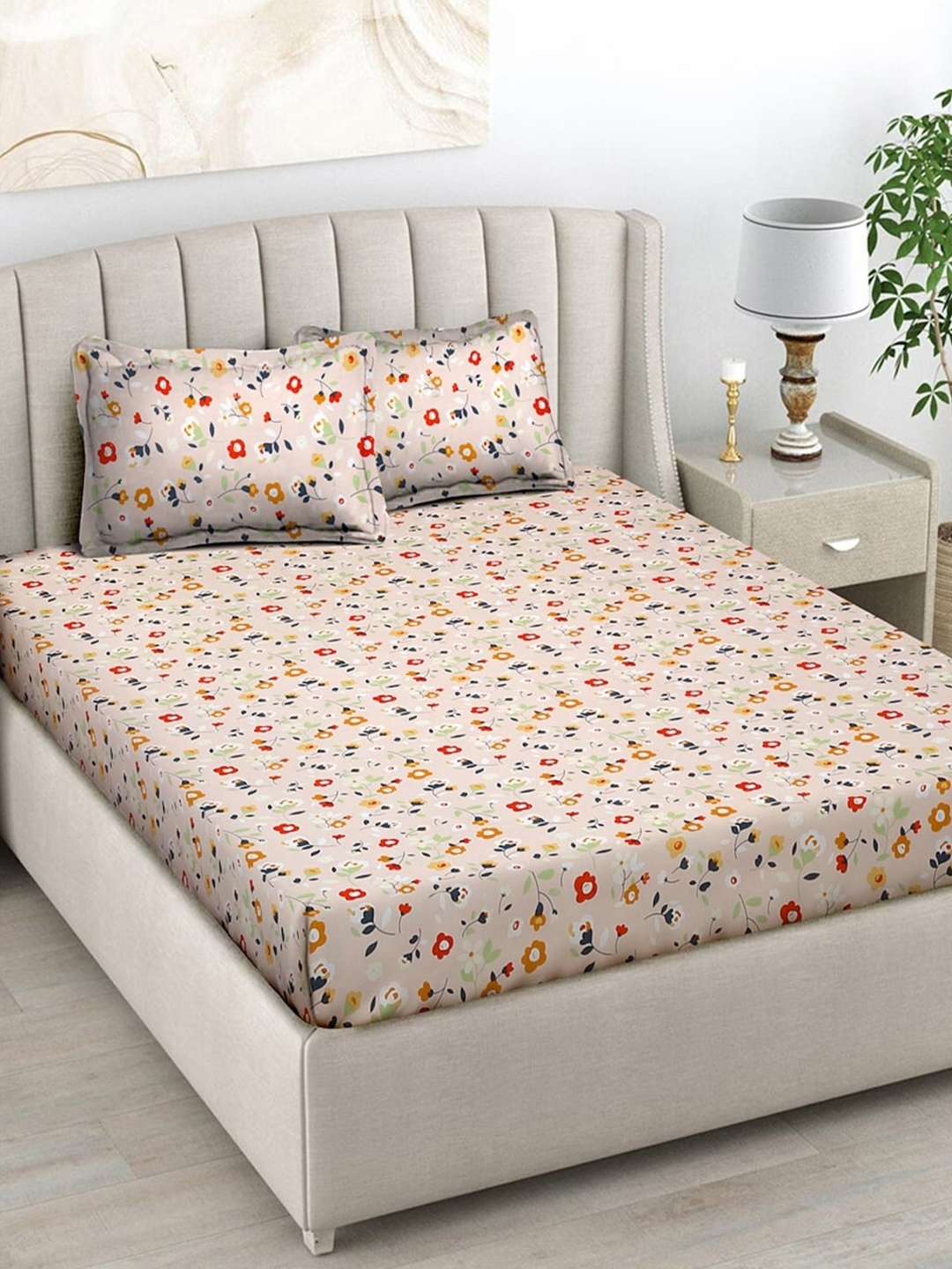 

FABINALIV Peach-Coloured & Yellow Floral Print 300 TC King Size Bedsheet & 2 Pillow Covers