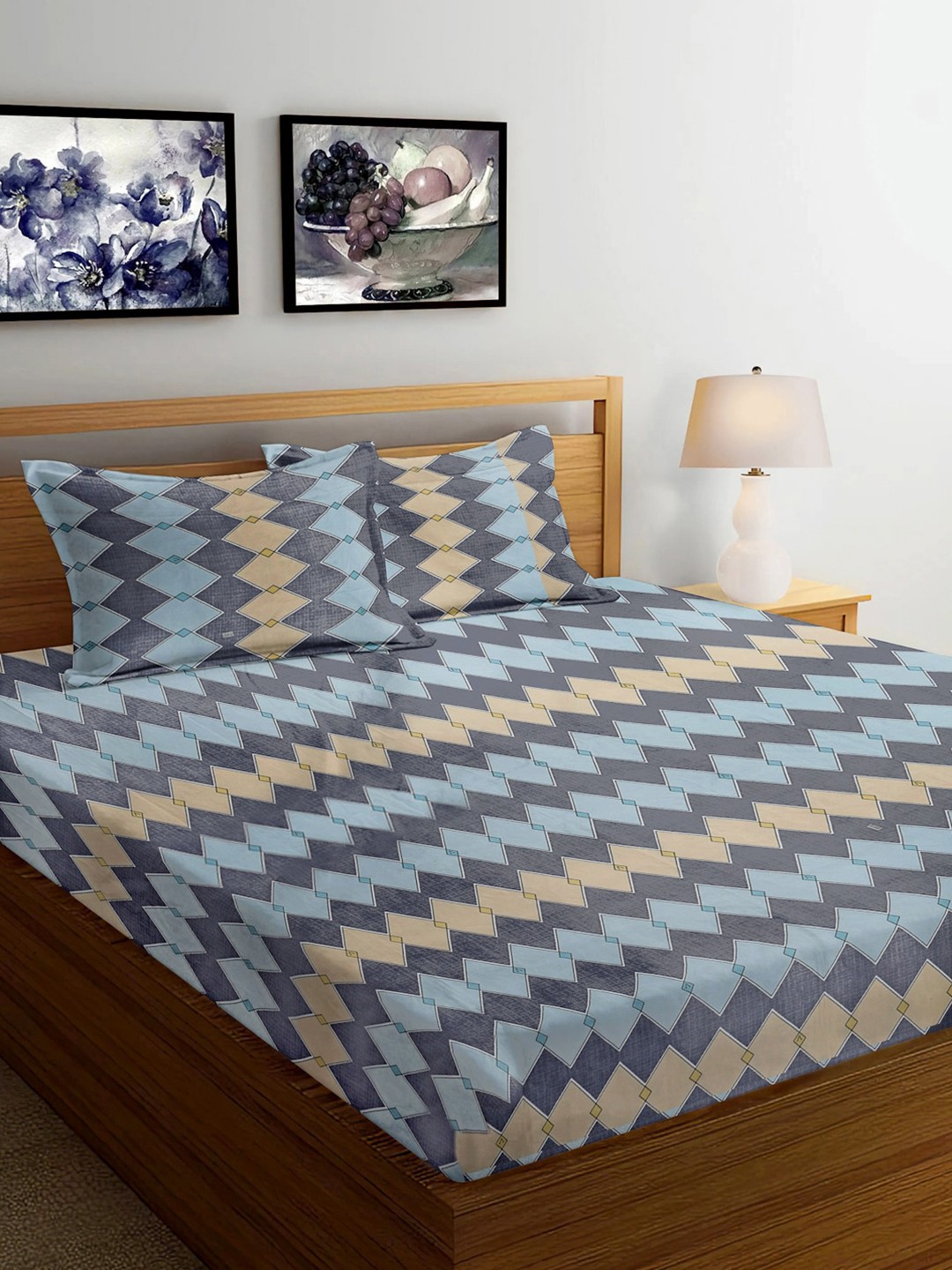 

FABINALIV Blue & Beige Geometric Print 300 TC King Size Bedsheet & 2 Pillow Covers