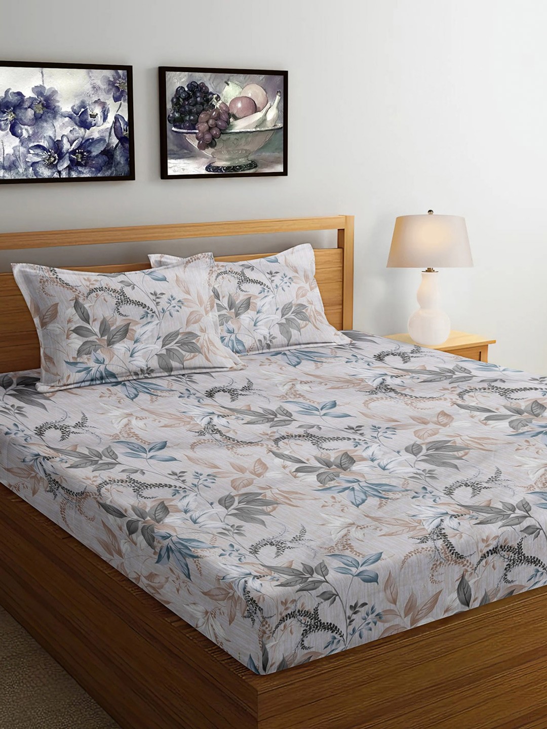

FABINALIV Grey & Green Printed 300 TC King Bedsheet with 2 Pillow Covers