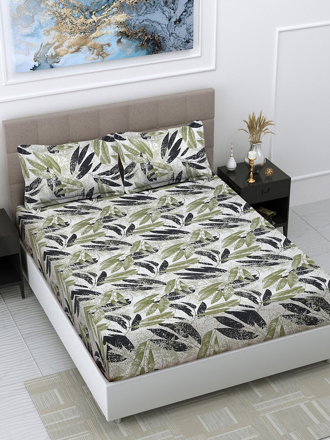 

FABINALIV Green & White Floral Print 300 TC King Size Bedsheet & 2 Pillow Covers