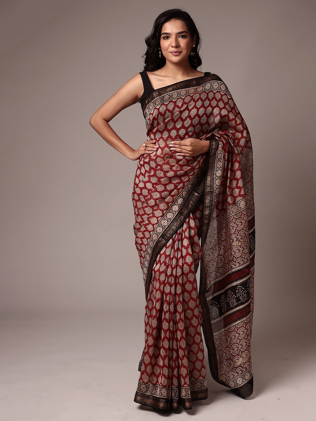 

ZARI Ethnic Motifs Printed Zari Pure Cotton Saree, Maroon