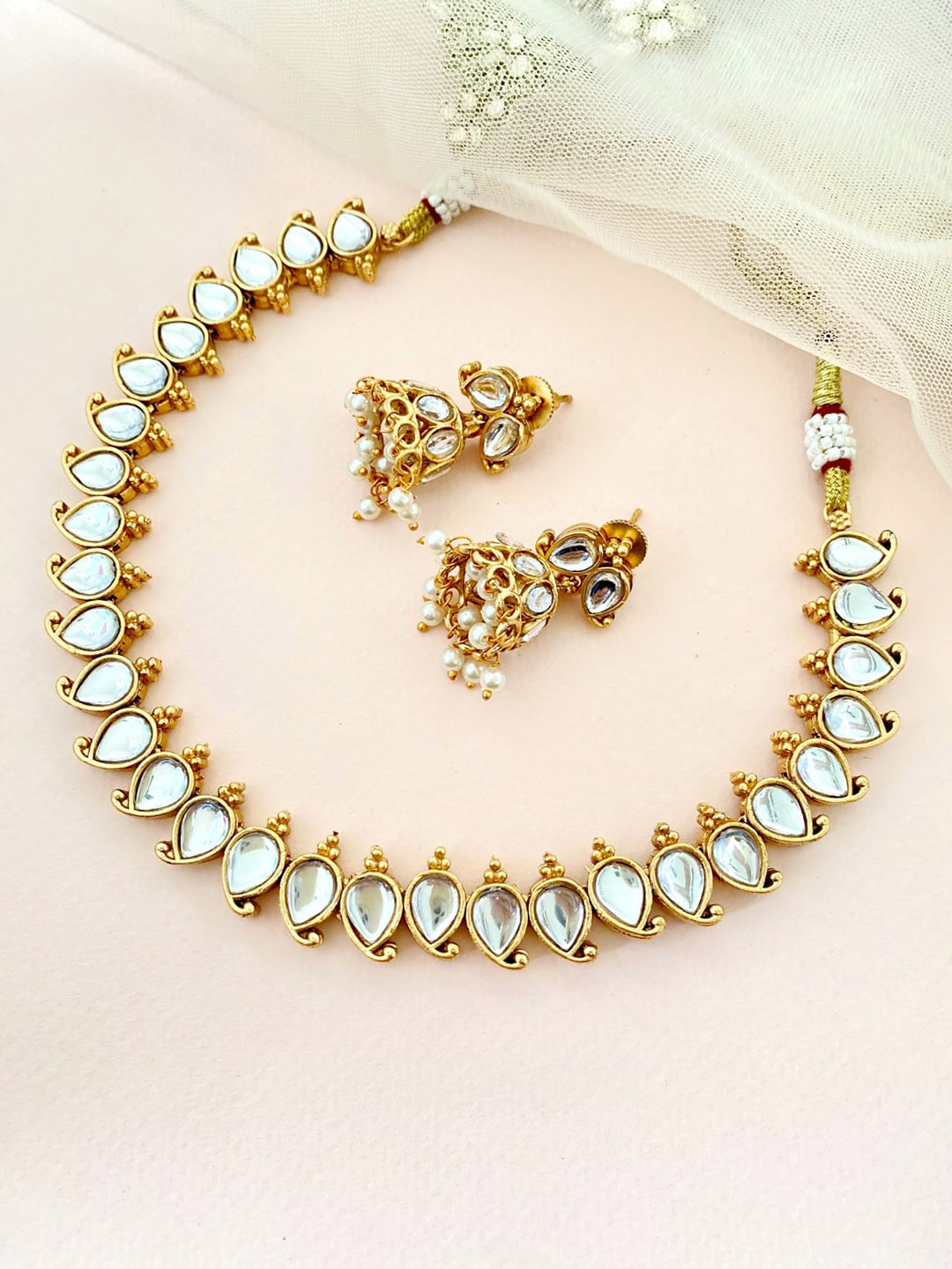 

Pihtara Jewels Gold-Plated Kundan Necklace And Earrings