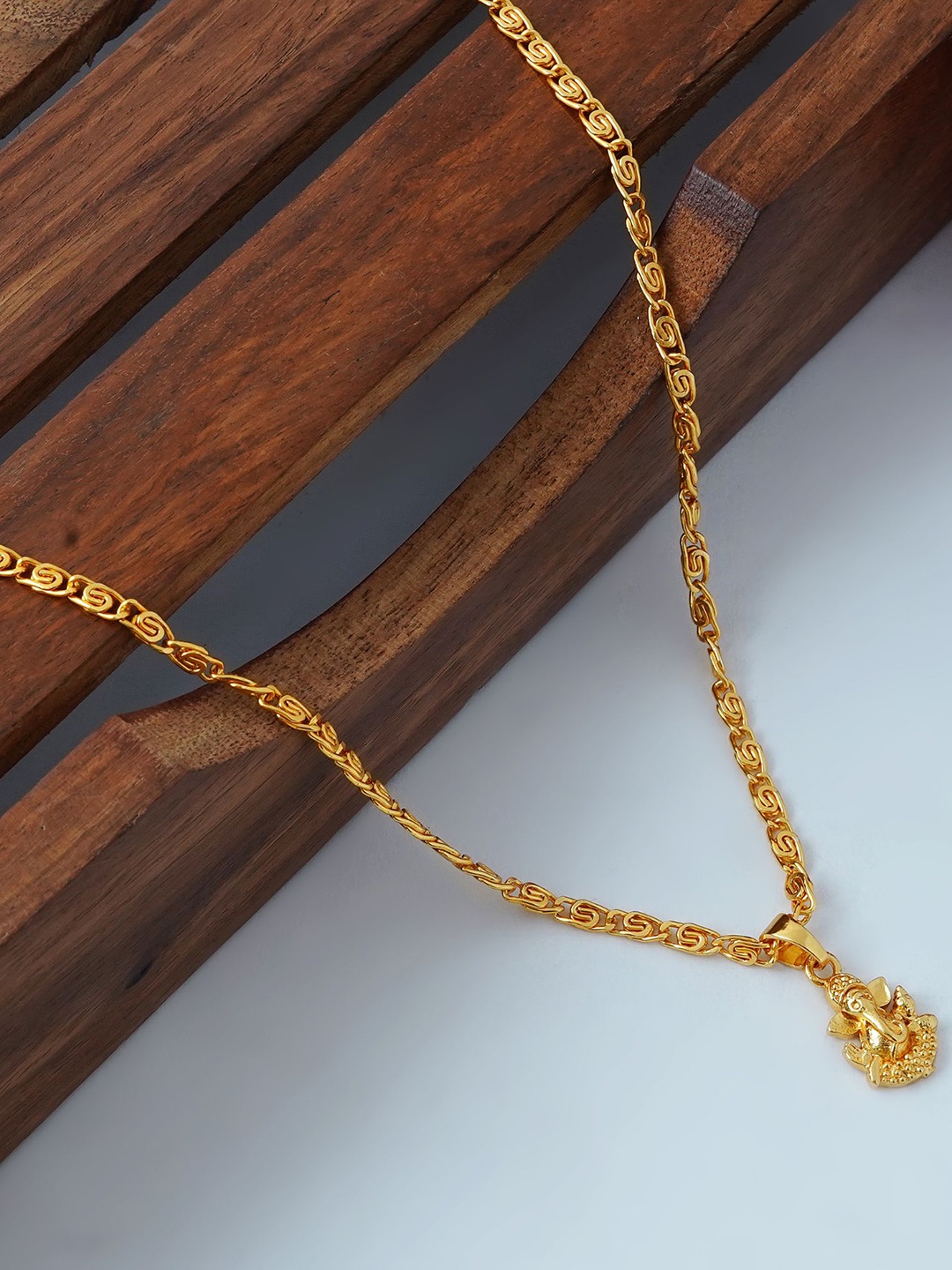 

MANSIYAORANGE Unisex Gold-Plated ord Ganesha Pendant With Chain