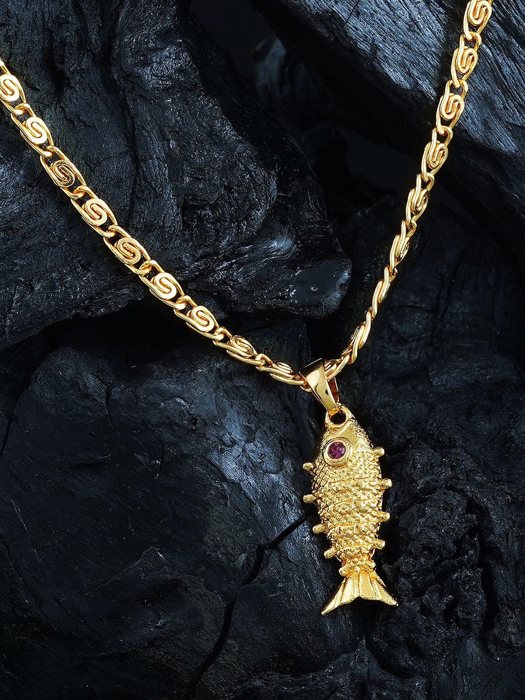 

MANSIYAORANGE Gold-Plated Lucky Fish Pendant With Chain