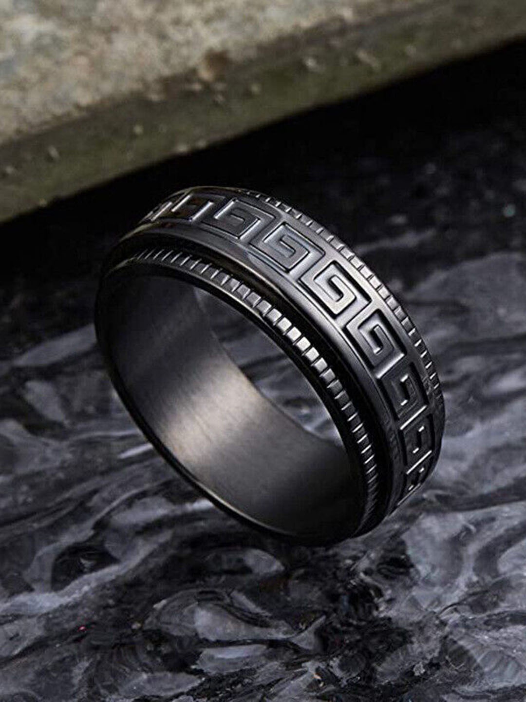 

MEENAZ Men Oxidised Silver-plated Stainless Steel Band Ring, Black