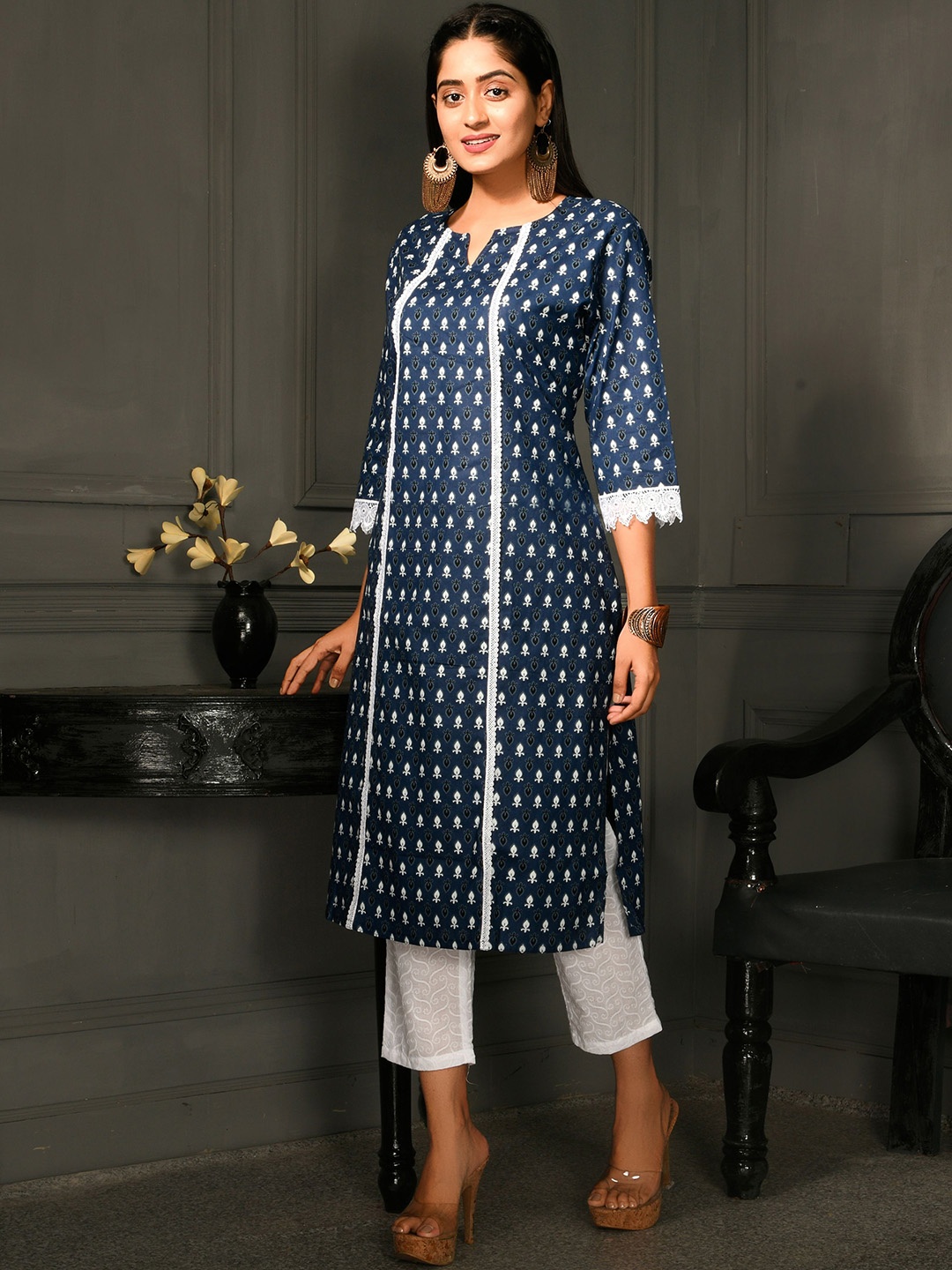 

Disli Ethnic Motifs Printed Pure Cotton Straight Kurta with Trouser, Blue