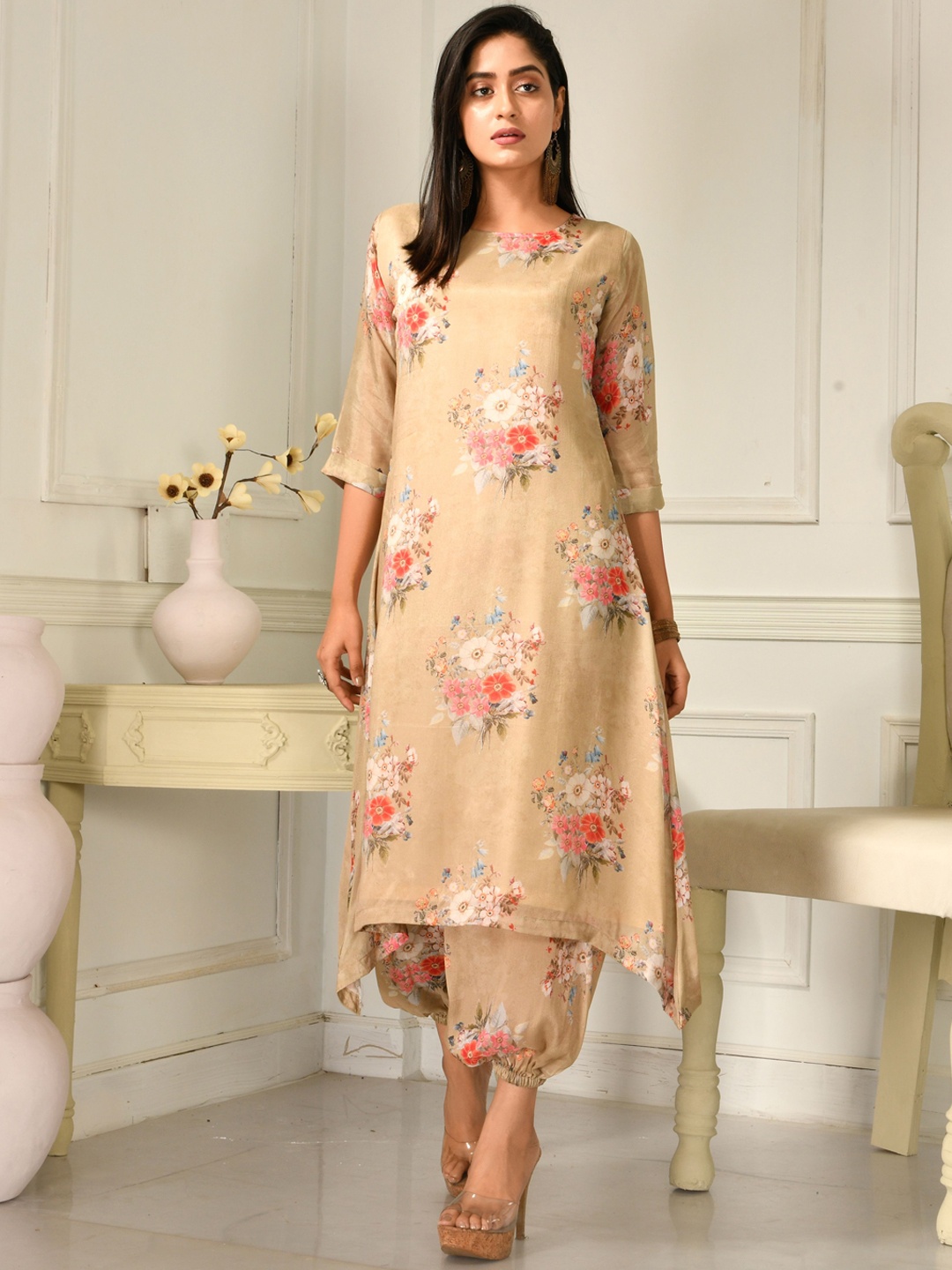 

Disli Floral Printed Kurta with Harem Pants, Beige