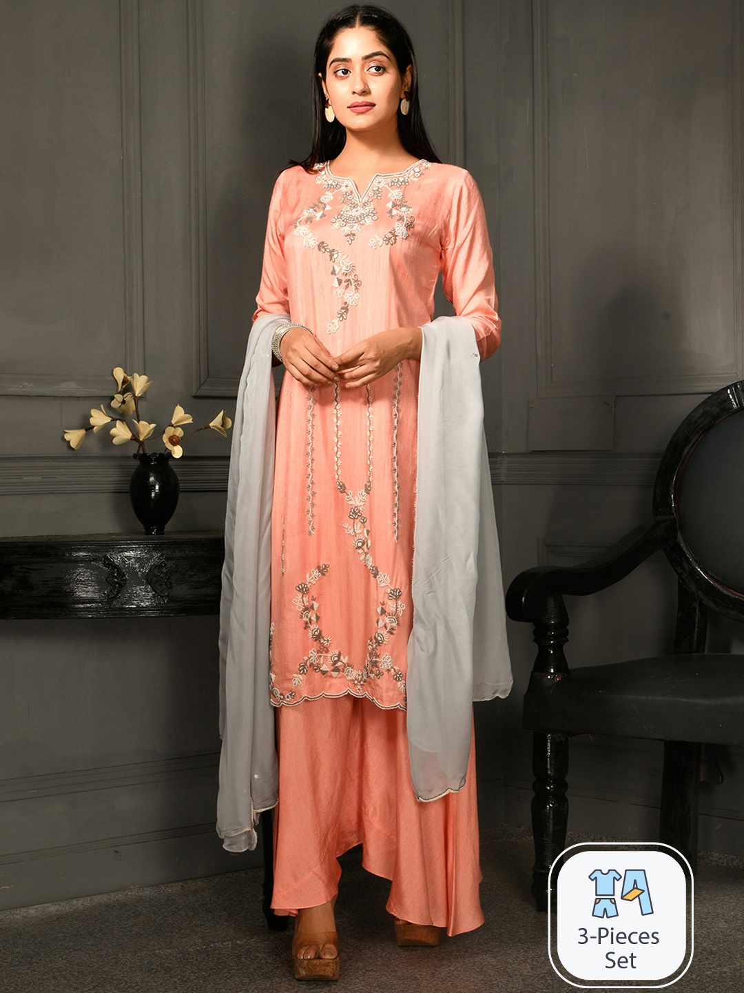 

Disli Floral Embroidered Thread Work Regular Kurta with Skirt & With Dupatta, Peach