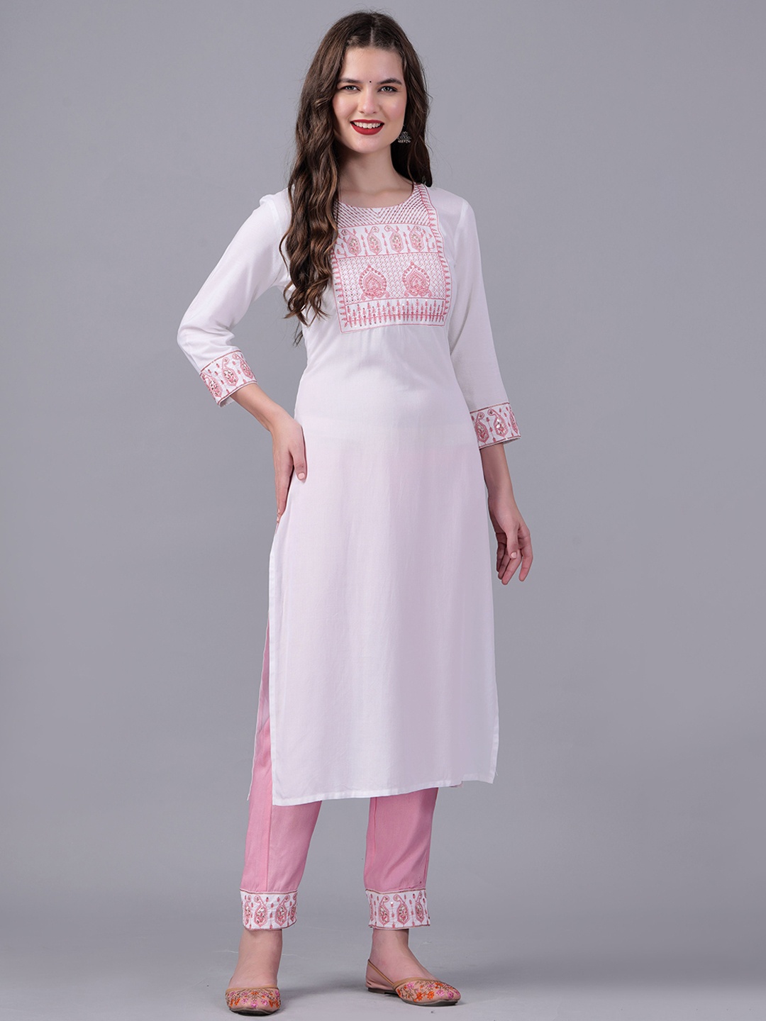 

KPF Ethnic Motifs Yoke Design Sequinned Kurta With Trousers, White