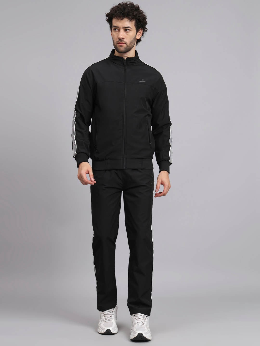

39 THREADS Mock Collar Mid-Rise Regular Tracksuit, Black
