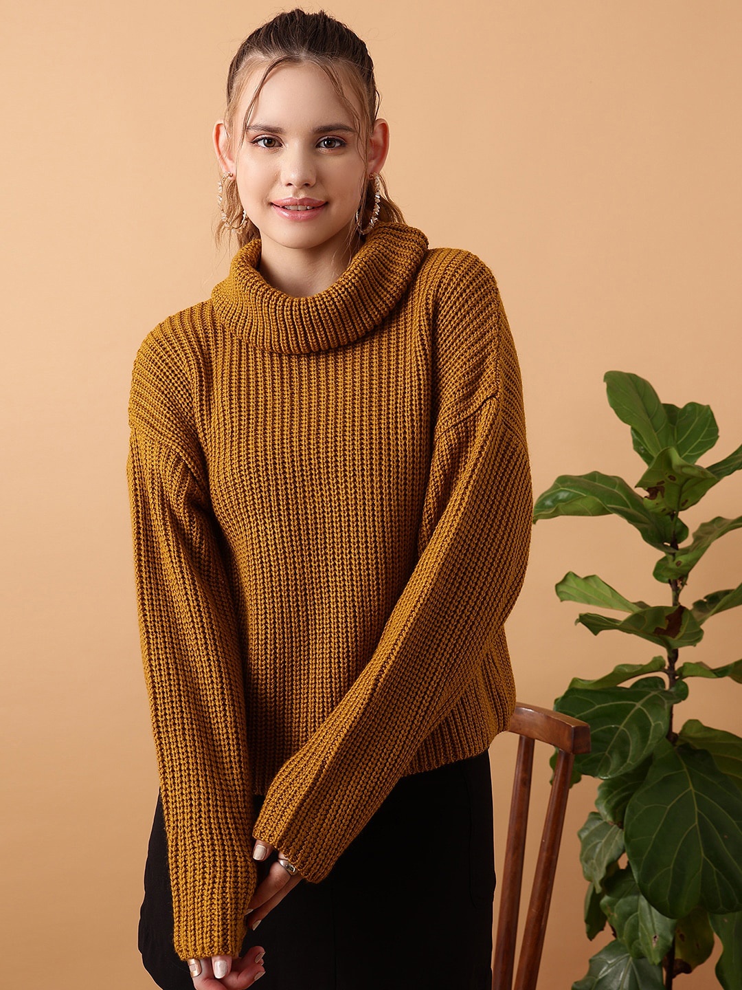 

STREET 9 Ribbed Turtle Neck Pullover, Brown