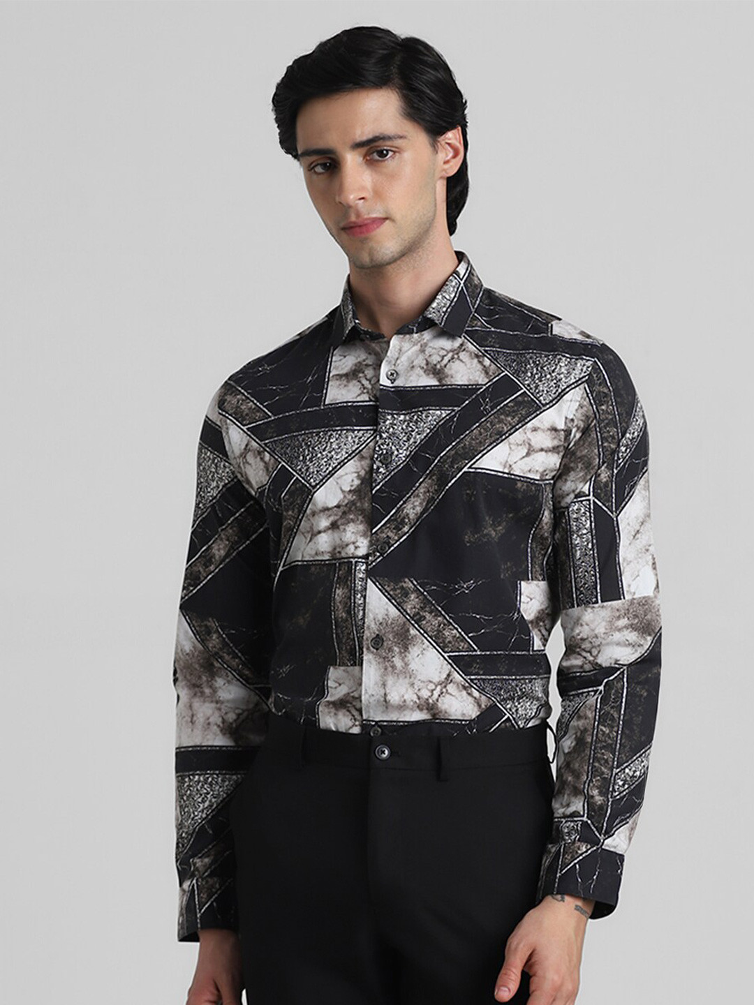 

Jack & Jones Slim Fit Geometric Printed Pure Cotton Casual Shirt, Black