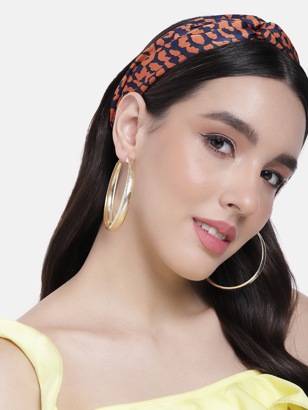

DressBerry Alloy Circular Hoop Earrings, Gold