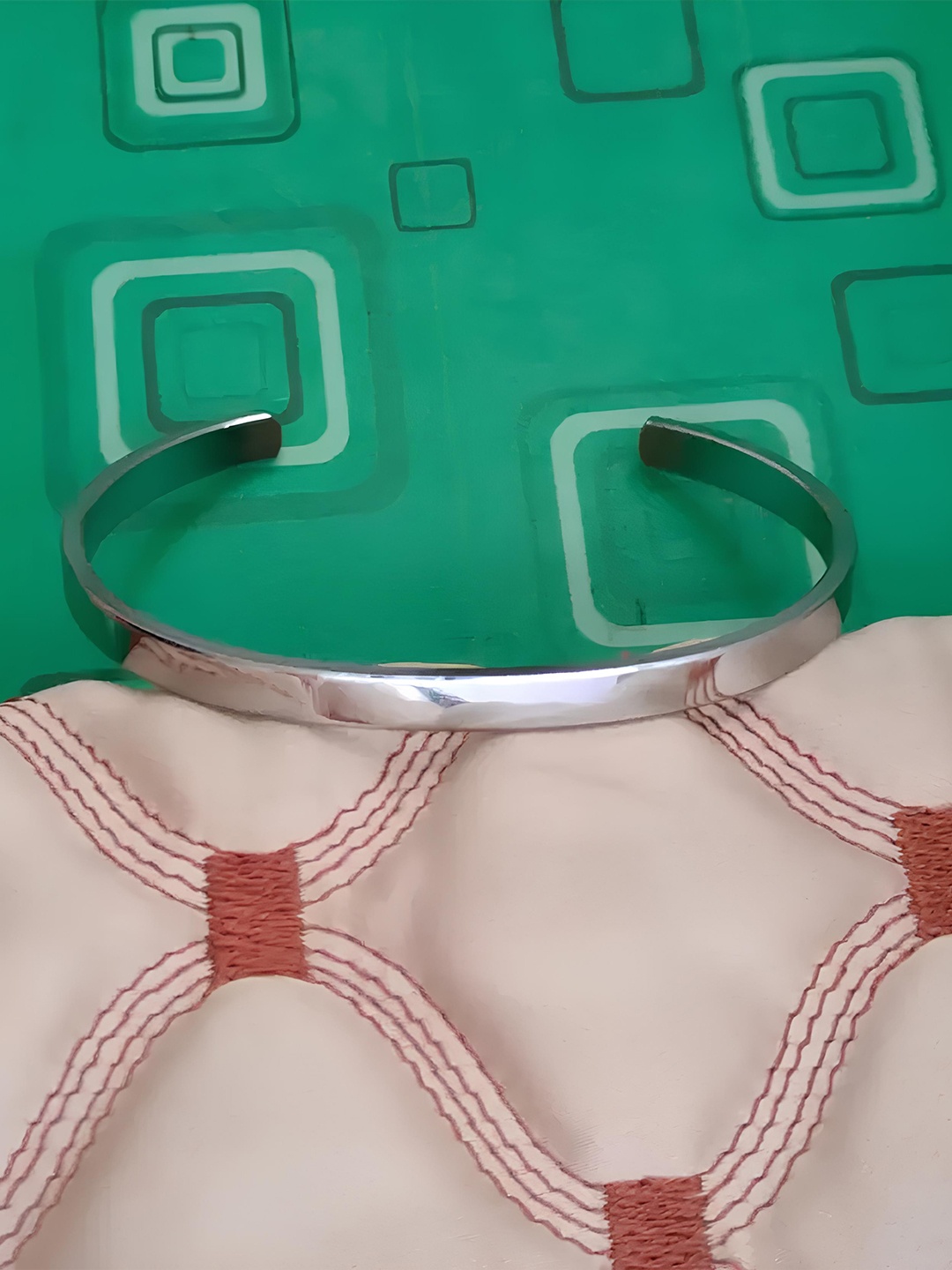 

KARISHMA KREATIONS Unisex Silver-Plated Kada Bracelet