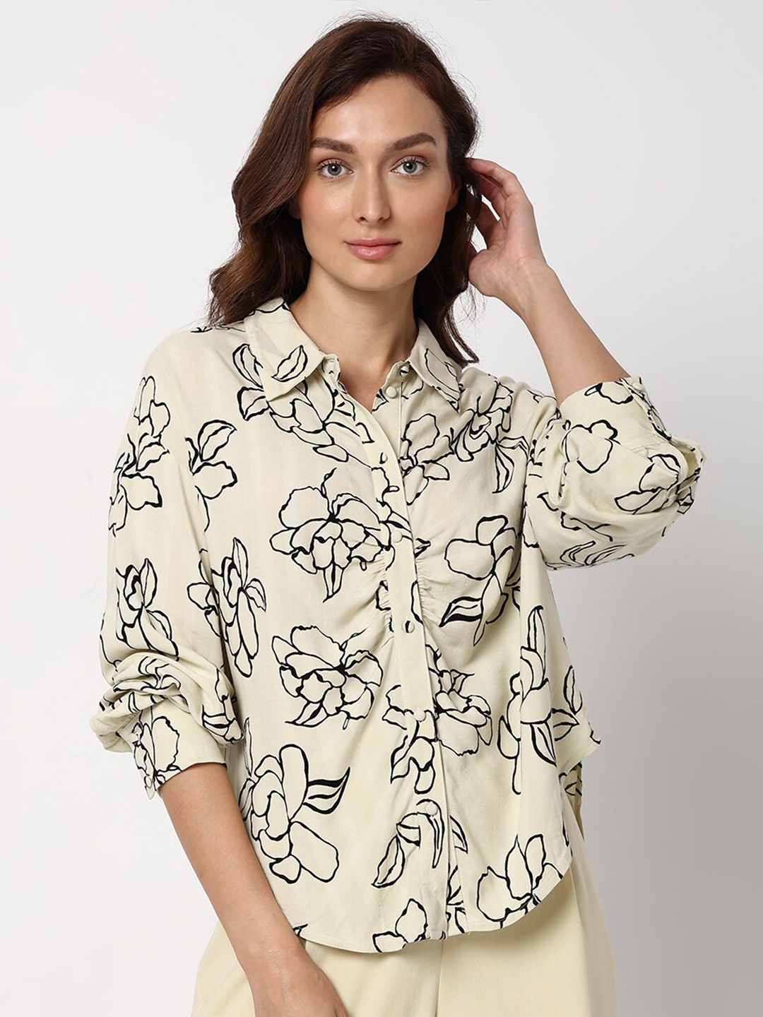 

Vero Moda Floral Printed Spread Collar Regular Fit Casual Shirt, Off white