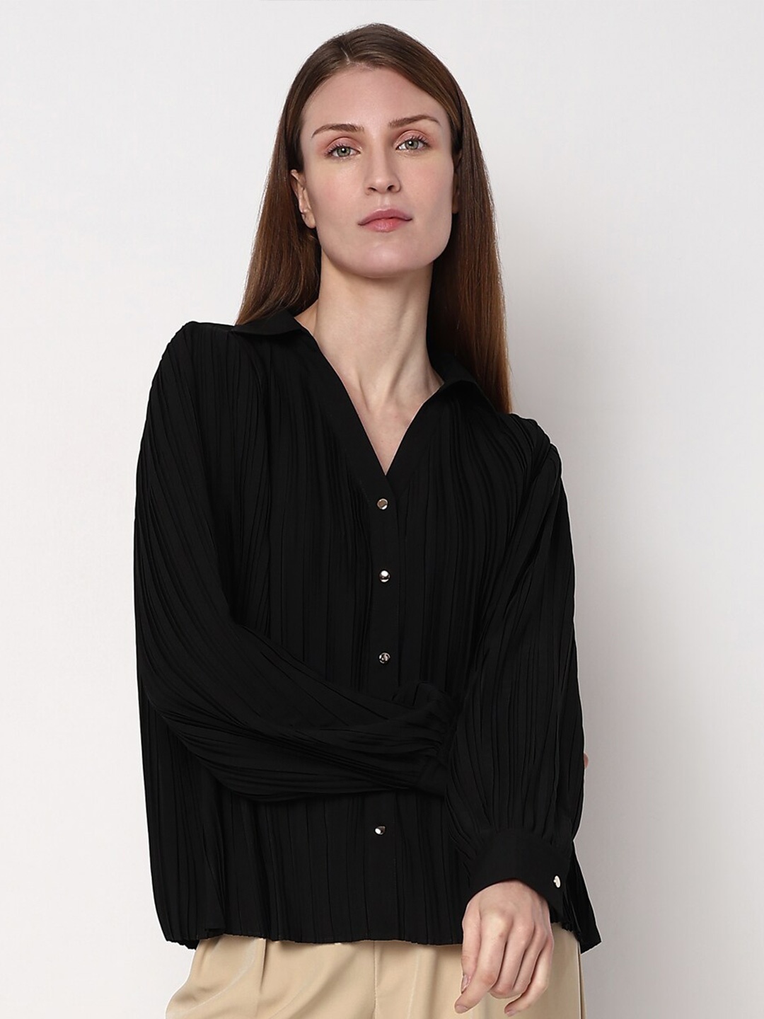 

Vero Moda Self Design Spread Collar Puff Sleeves Gathered Casual Shirt, Black
