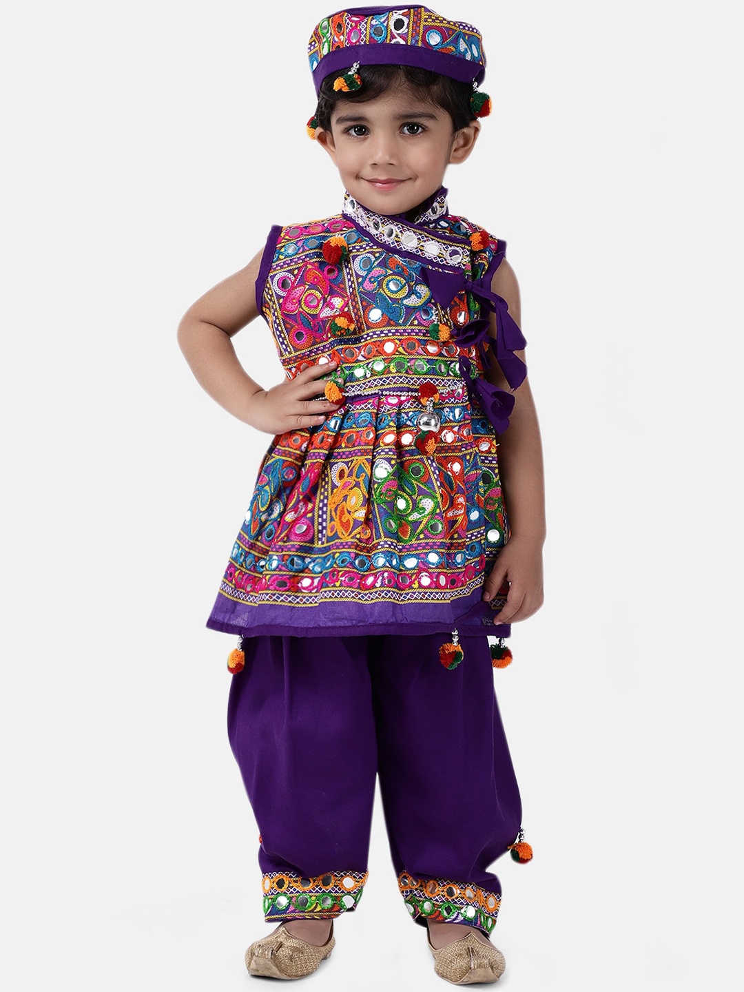 

BownBee Boys Ethnic Motifs Embroidered Mirror Work Kurta & Dhoti Pants With Kediya, Purple