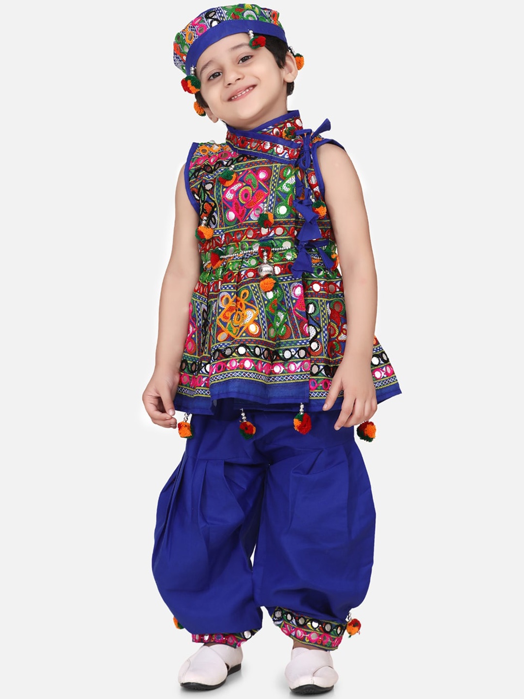 

BownBee Boys Embroidered Mirror Work Kurta & Dhoti Pants With Kediya, Blue
