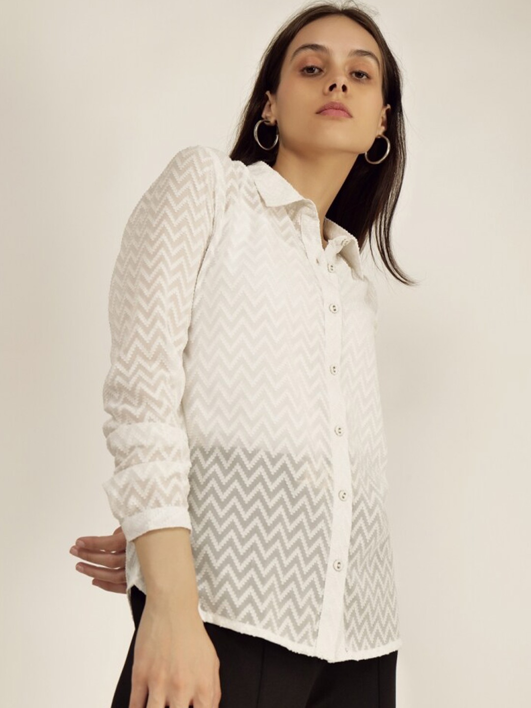 

INVICTUS Geometric Printed Spread Collar Long Sleeve Casual Shirt, White