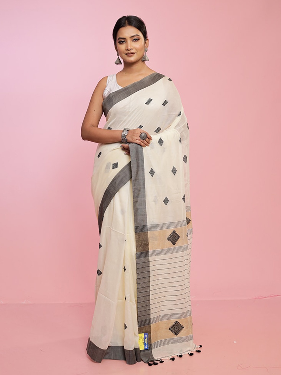 

AllSilks Geometric Woven Design Pure Cotton Saree, Cream