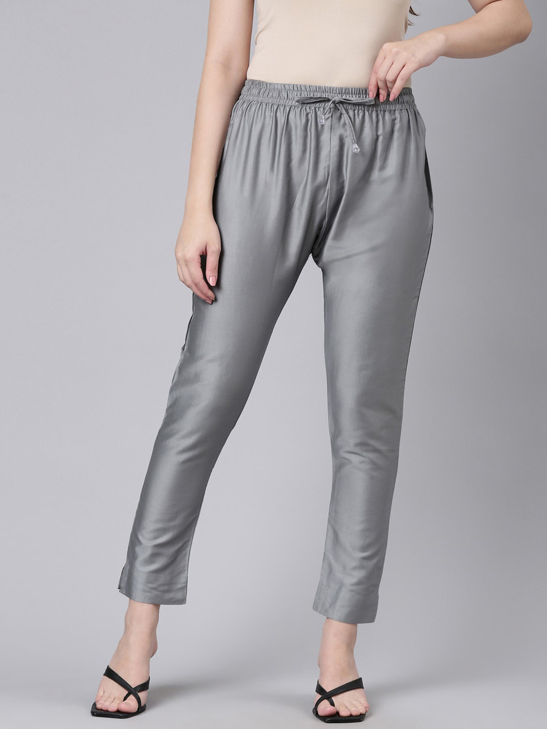 

GOLDSTROMS Women Mid-Rise Cotton Trousers, Grey