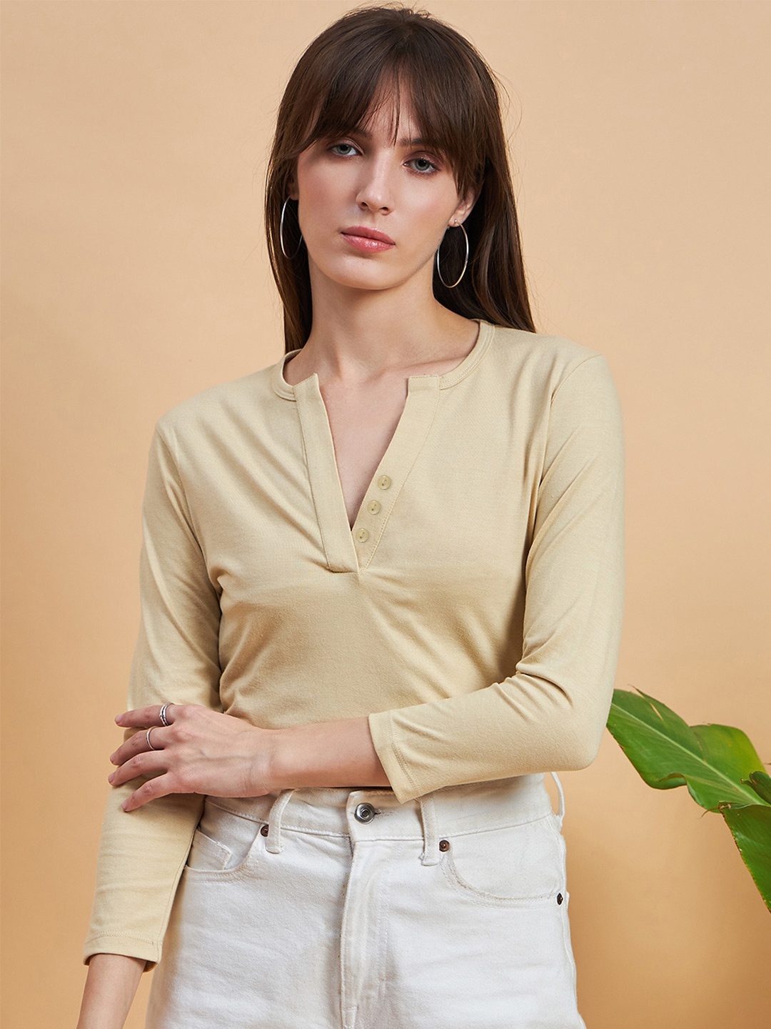 

MINT STREET Women Cream-Coloured Henley Neck Pockets T-shirt