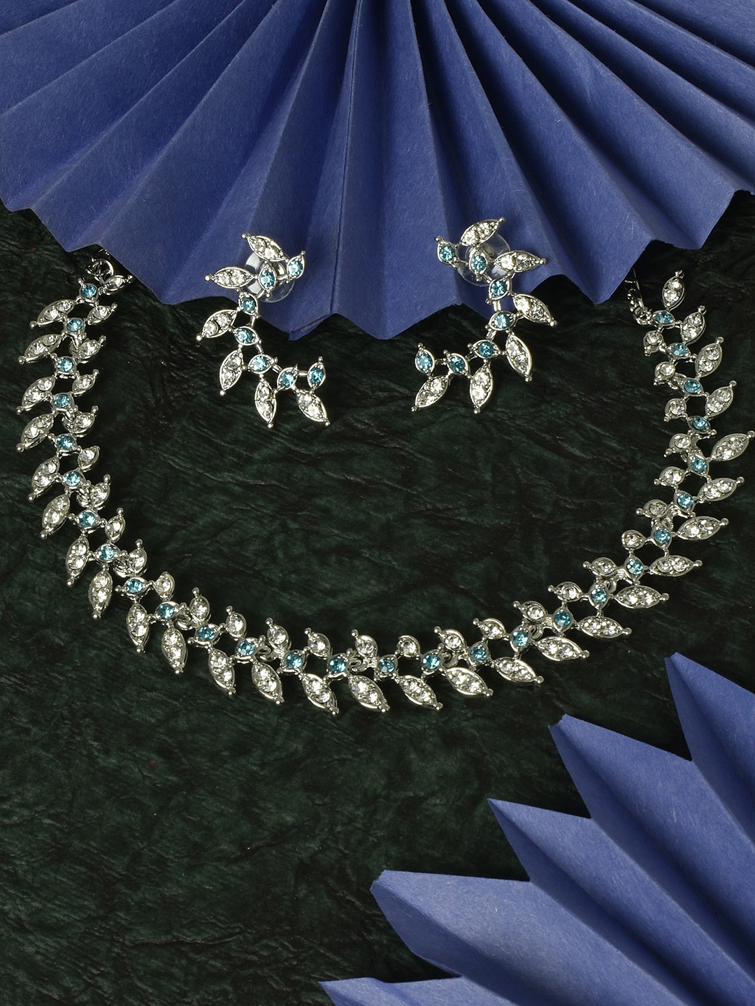 

Kord Store RhodiumPlated American Diamond Studded Jewellery Set, Silver