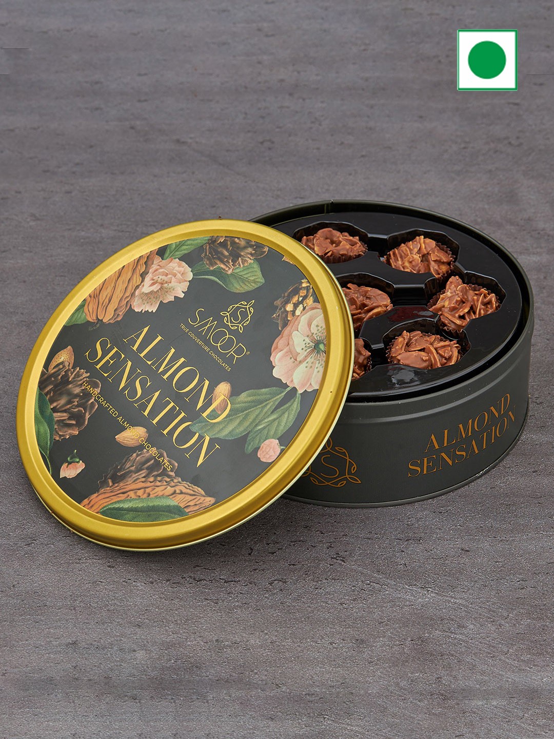 

SMOOR 16 Pcs Almond Sensation Chocolate Tin-200 gms, Black
