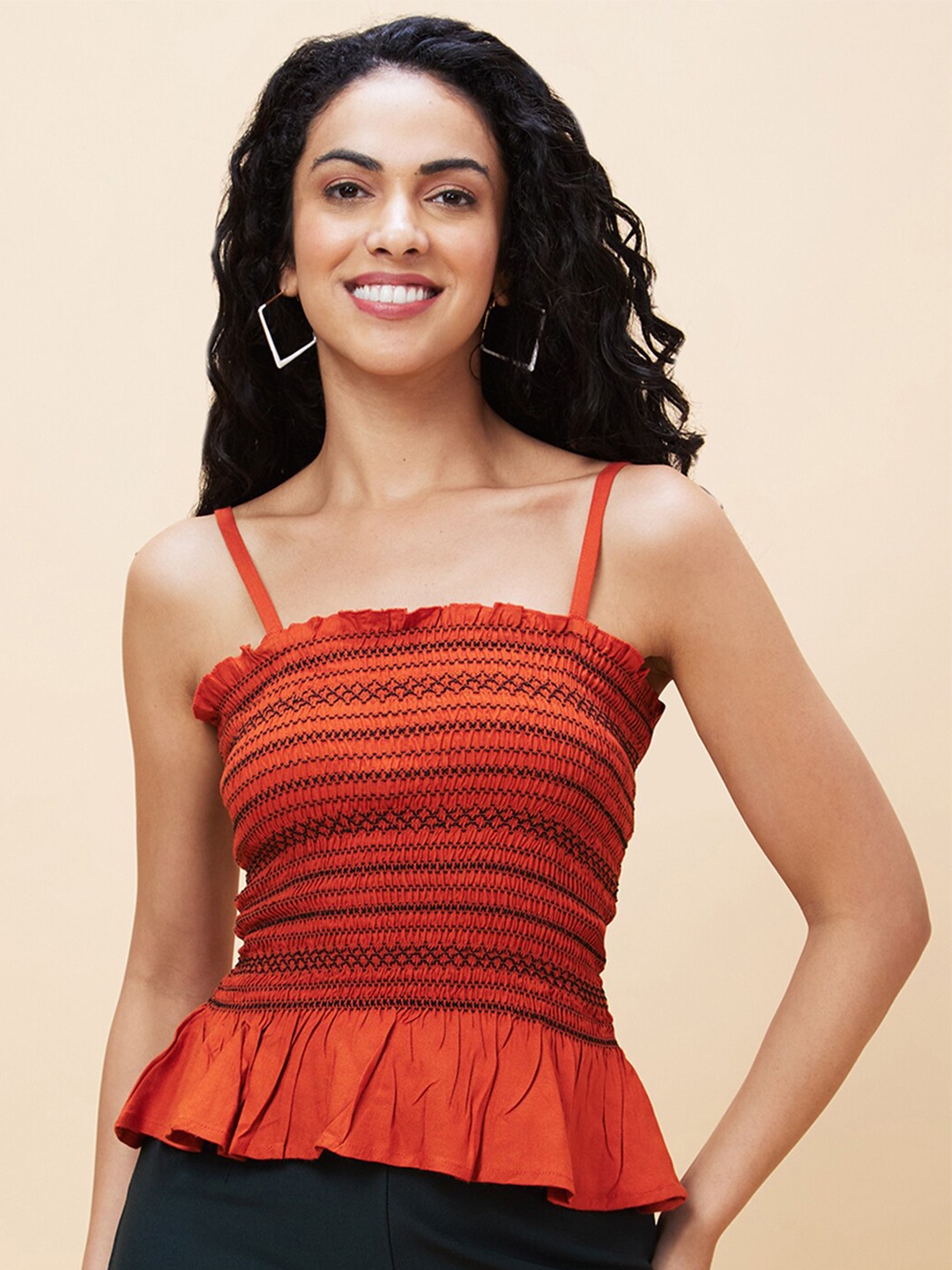 

Globus Striped Shoulder Straps Smocked Fitted Top, Red