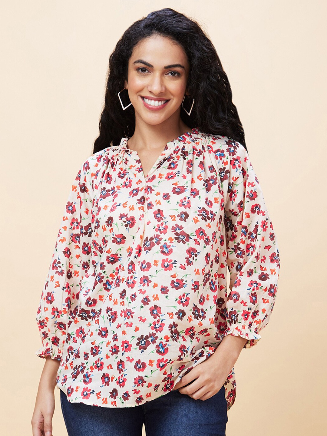 

Globus Floral Printed Cotton Regular Top, Cream
