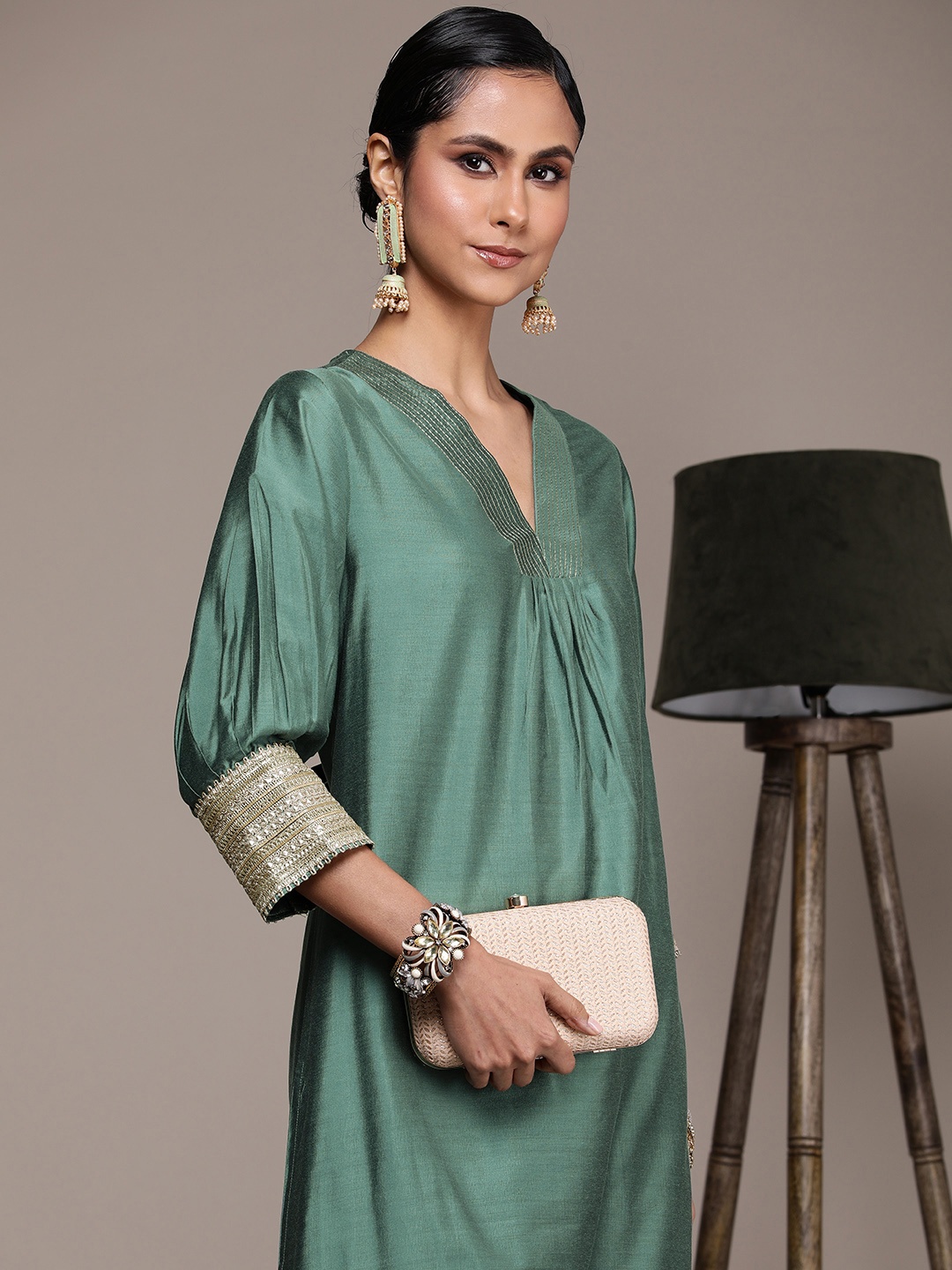 

House of Pataudi Women Jashn Regular Kurta With Trousers, Green
