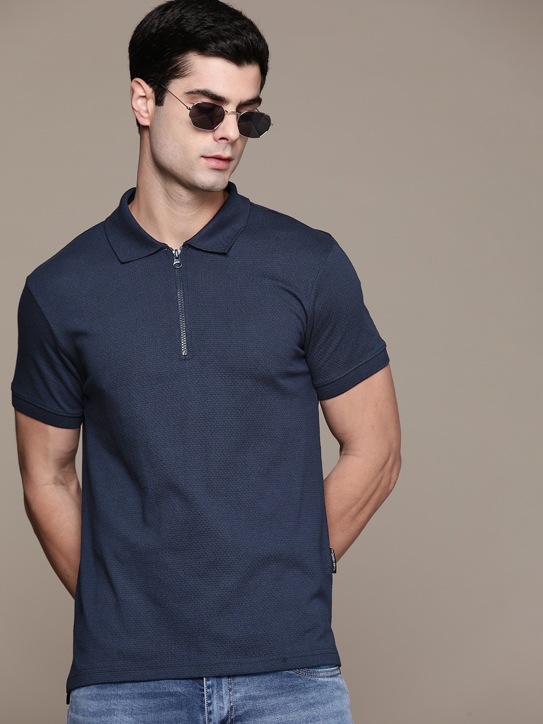 

The Roadster Lifestyle Co. Men Textured Polo Collar T-shirt, Navy blue